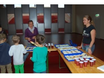 Gesunde Jause zubereitet von den Eltern.