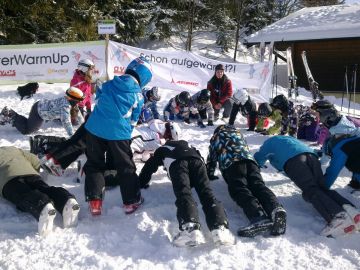 Richtig aufwärmen und andere wichtige Dinge, die man auf der Piste wissen sollte