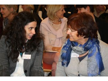 Paarweise konnten sich die TeilnehmerInnen über ihre Erfolge austauschen.