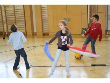 Volksschule Elsbethen startet als Gesunde Schule durch Volksschule Elsbethen startet als Gesunde Schule durch